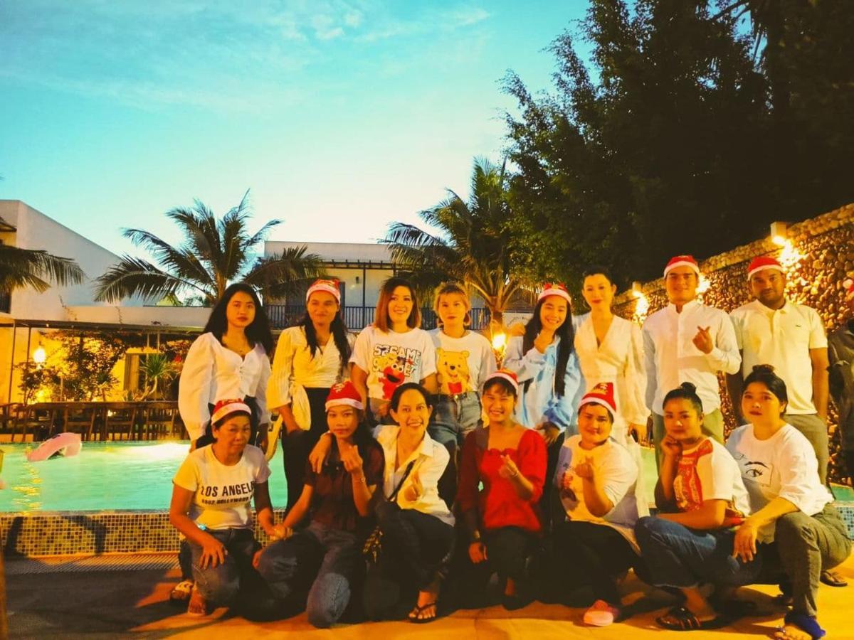 เดอะ บี รีสอร์ต รีสอร์ท